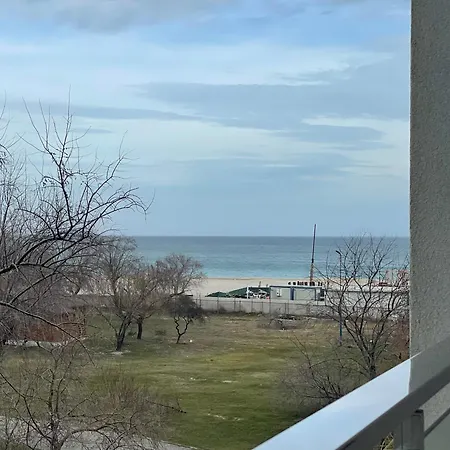 Selena By The Sea Apartment