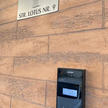 Selena By The Sea Apartament Mamaja