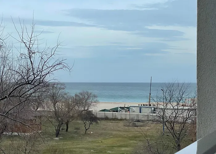 Selena By The Sea Apartment